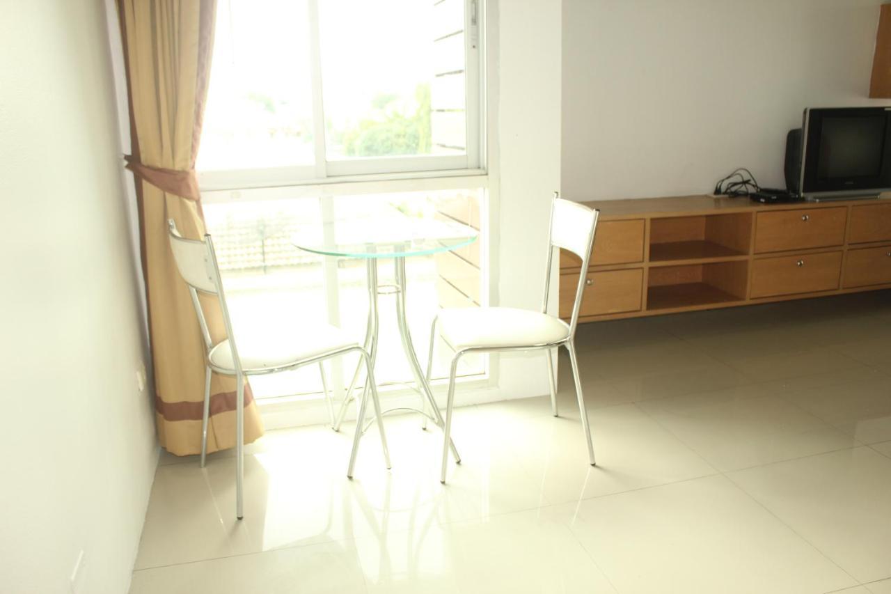 Bansabai Sabaidee Service Apartment Bangkok Exteriér fotografie